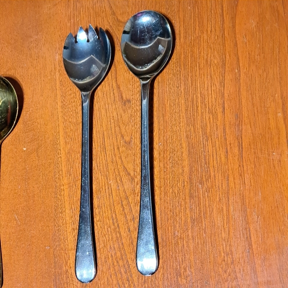 Stainless steel serving sets - Picture 2 of 5